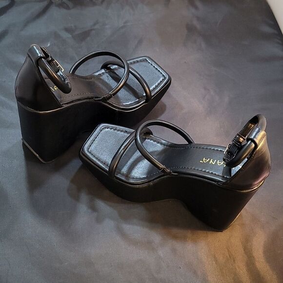 BRAND NEW LILIANA STRAPPY CAGED WEDGE HEELS SANDAL - Picture 7 of 16